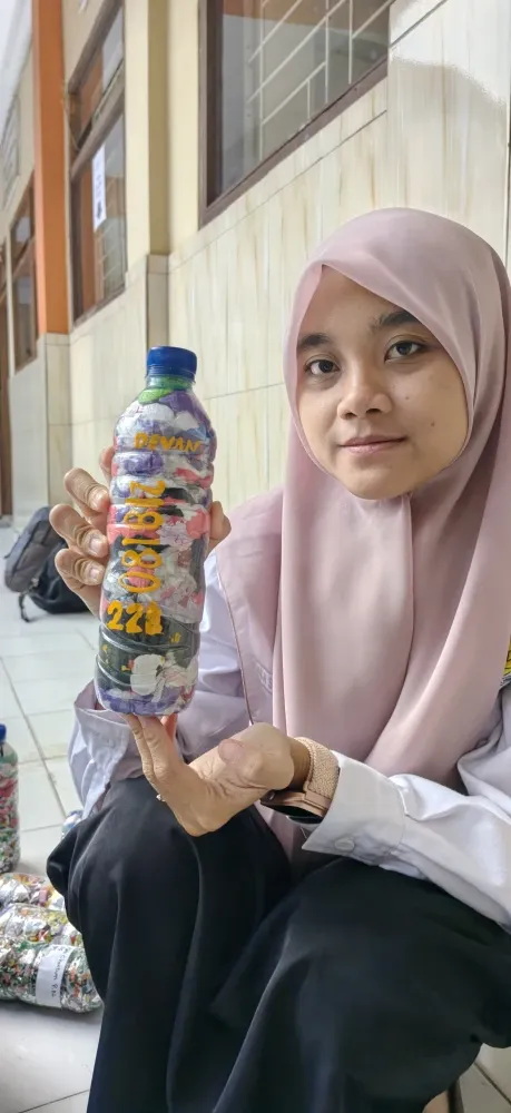 Ecobrick 218180 by Devan in Kota Batu, Klojen, Jawa Timur, Jawa, Indonesia