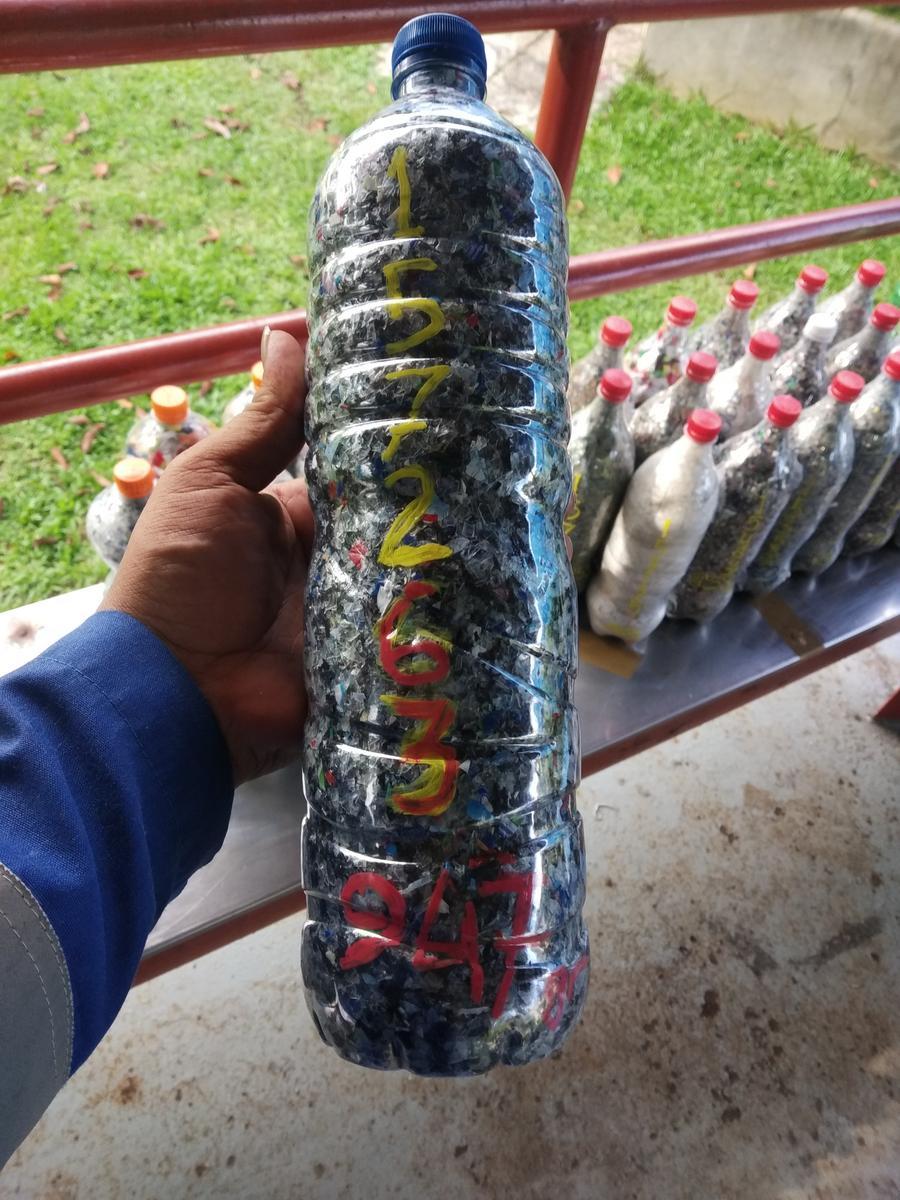 Ecobrick 157263 was made in Kota Tanjungpinang, Kepulauan Riau,  Indonesia and logged on 2021-05-30 15:45:00