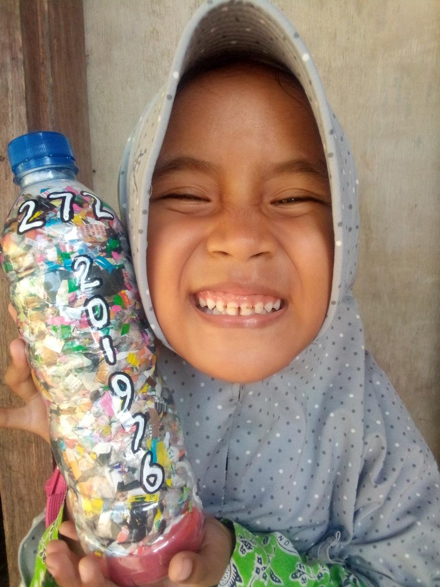 Ecobrick Serial 201976 was made in Kendal, Jawa Tengah, Indonesia Ecobrick 201976 was made in Kendal, Jawa Tengah, Indonesia and logged on 2023-07-02 14:10:00