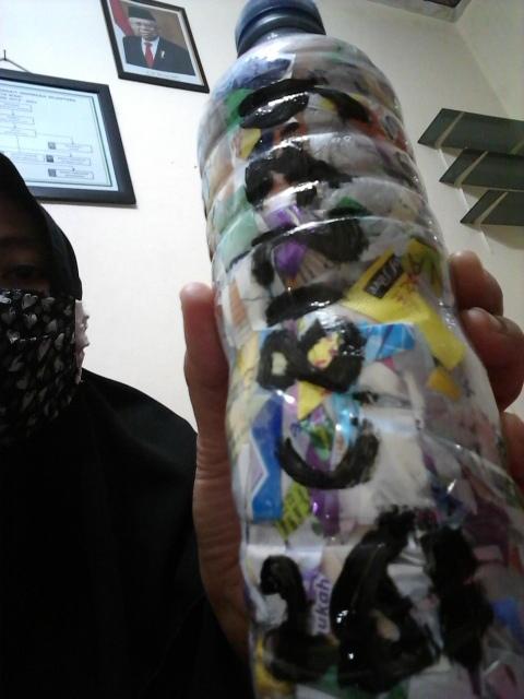 Ecobrick 81279 was made in Kendal,  Jawa Tengah,  Indonesia and logged on 2020-06-22 20:43:00